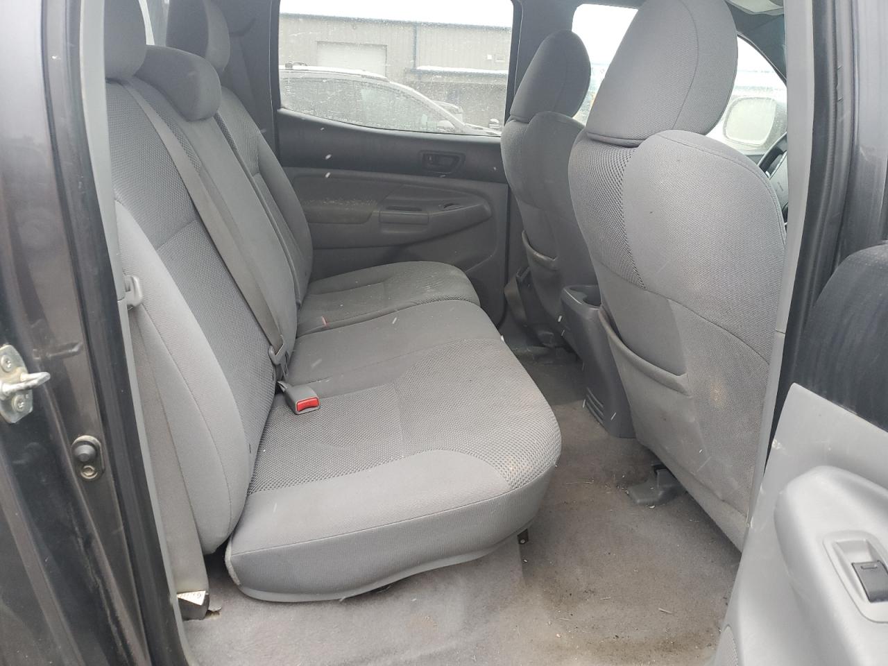2011 Toyota Tacoma - Image 11