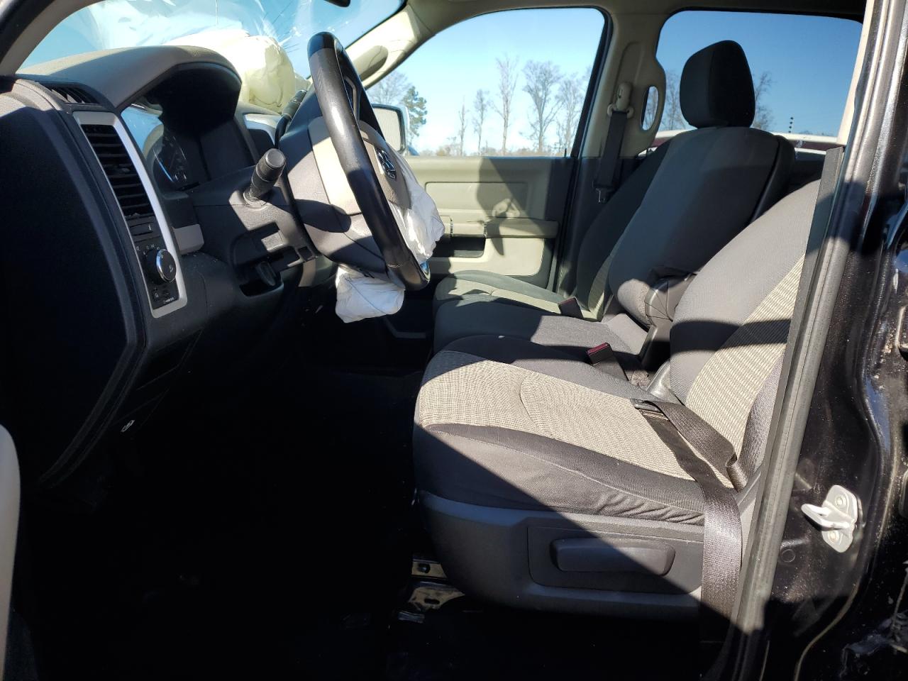 2009 Dodge RAM - Image 7