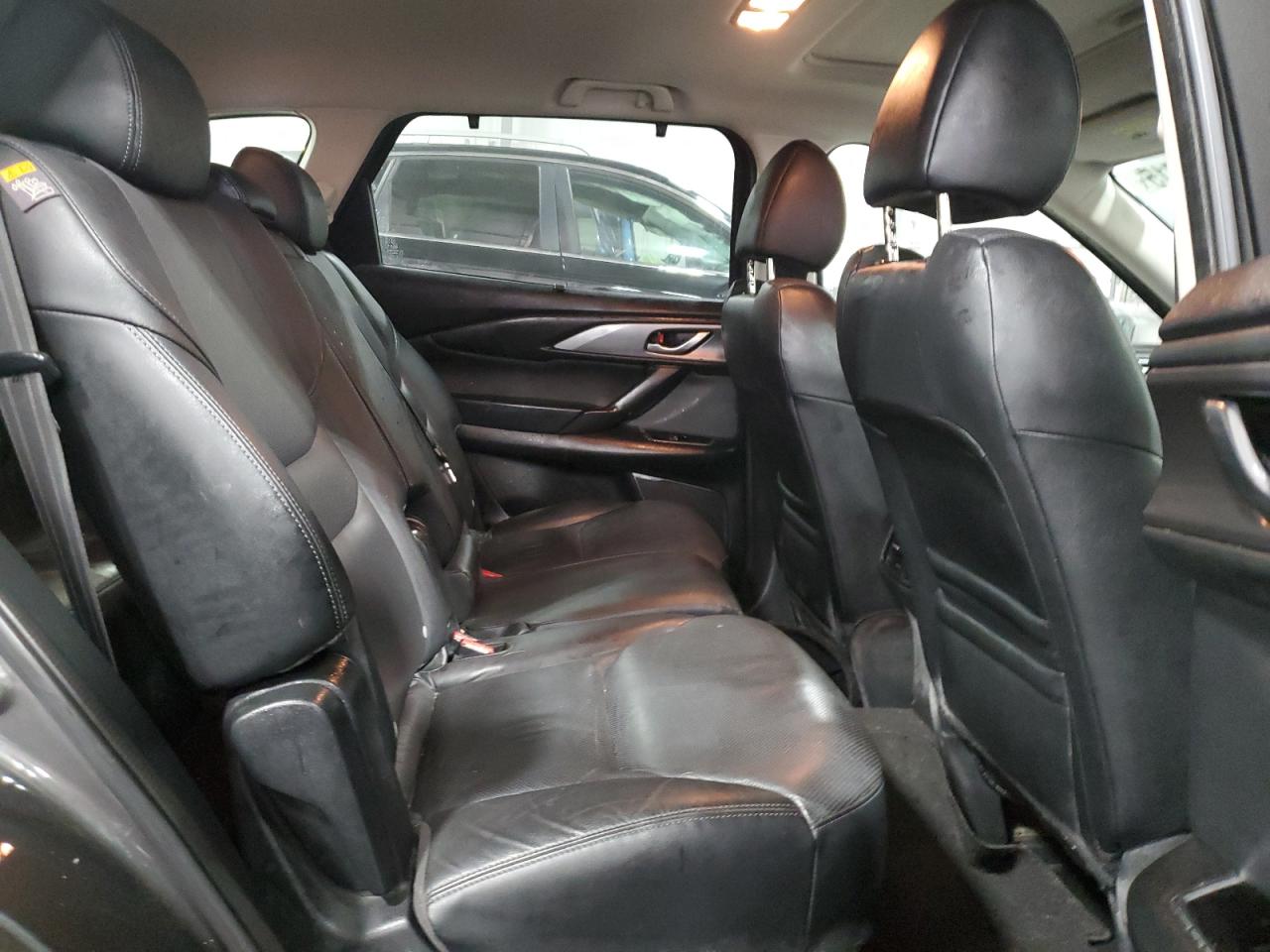 2017 Mazda CX-9 - Image 11