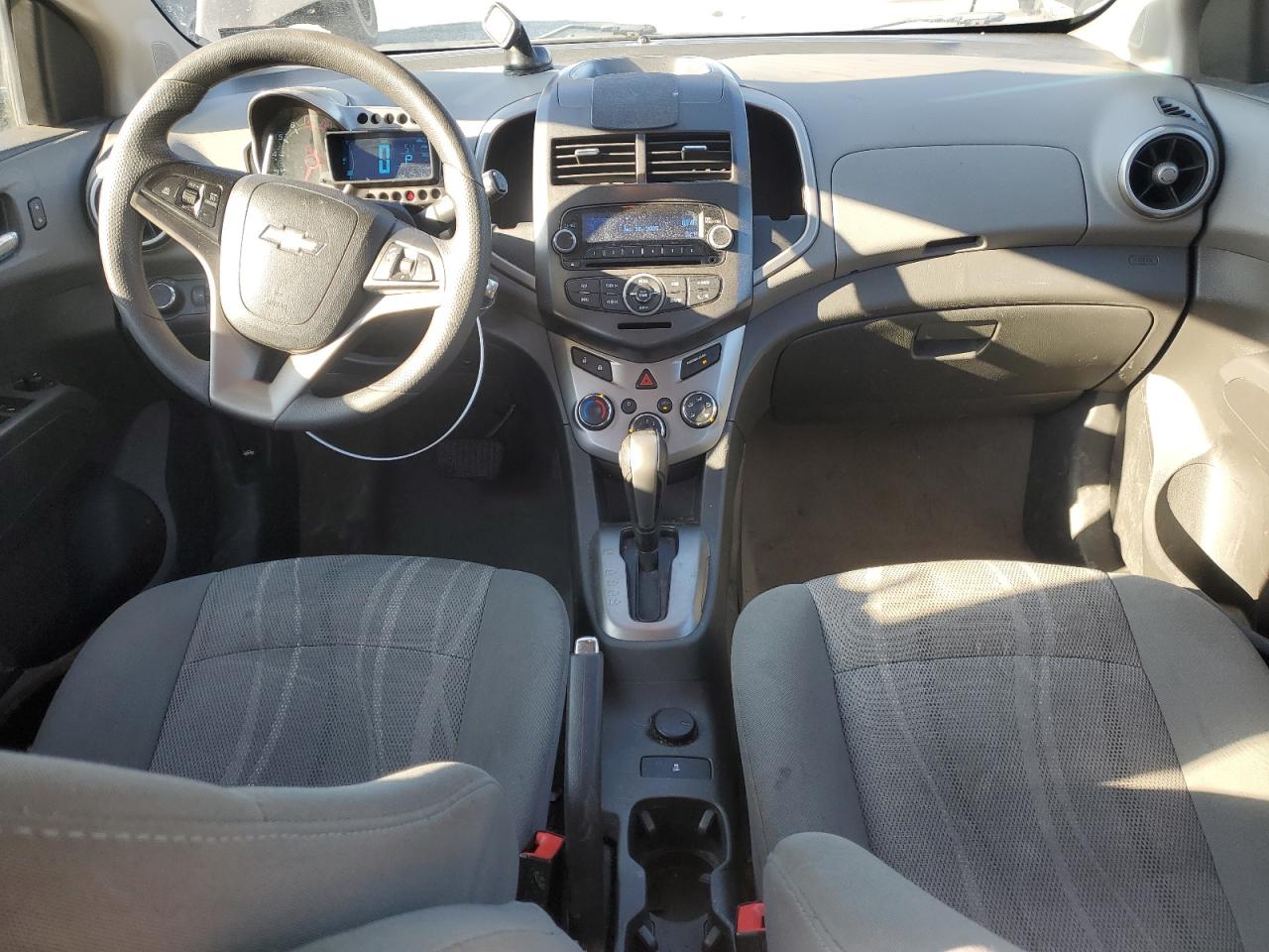 2015 Chevrolet Sonic - Image 8