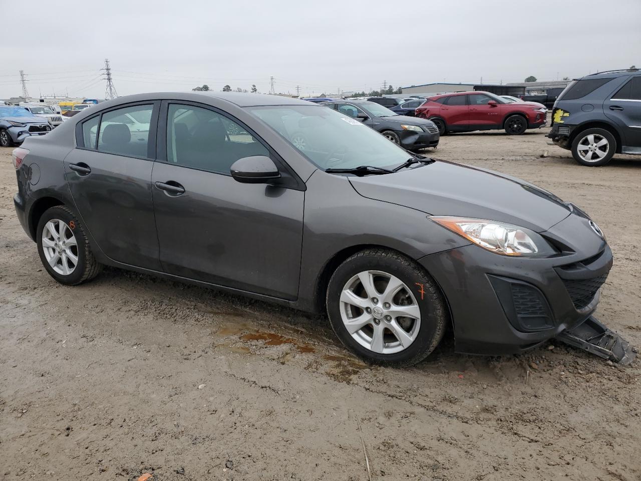 2010 Mazda 3 - Image 4