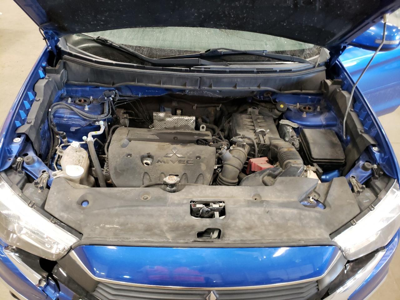 2017 Mitsubishi Outlander - Image 12