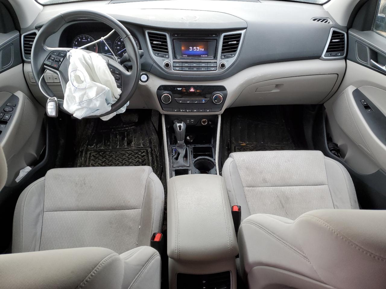 2017 Hyundai Tucson - Image 8