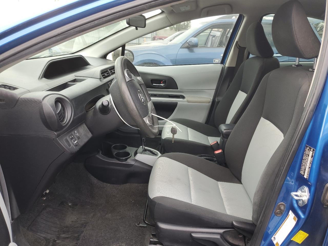 2014 Toyota Prius - Image 7