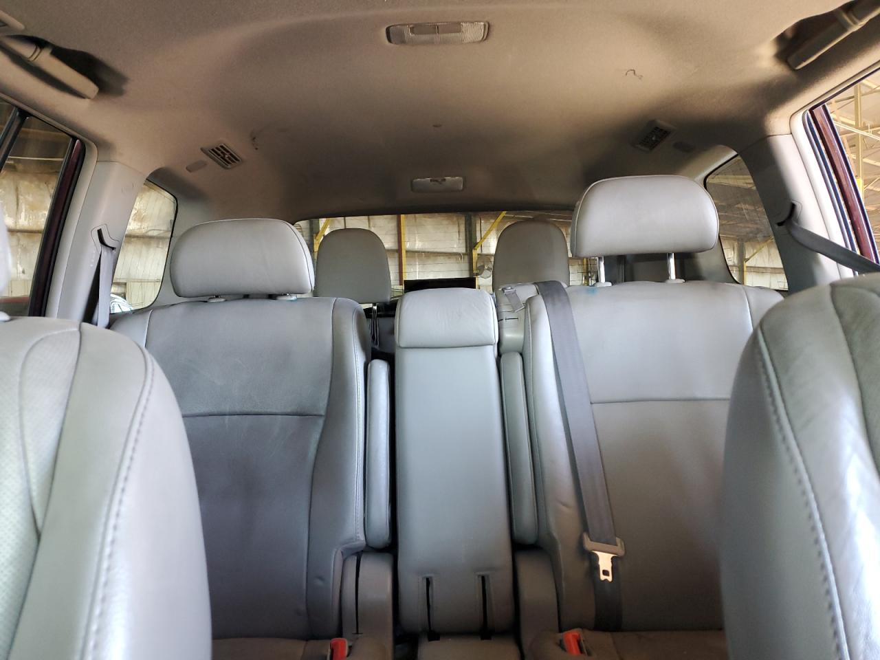 2011 Toyota Highlander - Image 10