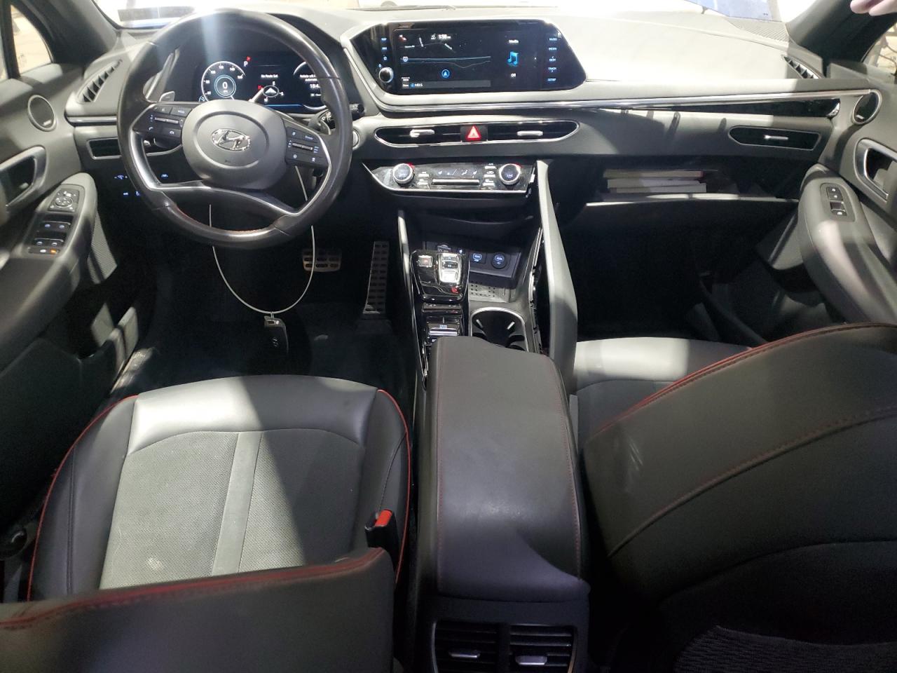 2022 Hyundai Sonata - Image 8