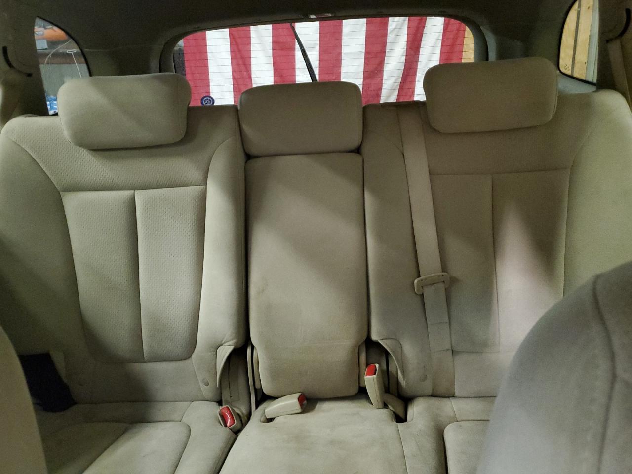 2009 Hyundai Santa Fe - Image 10