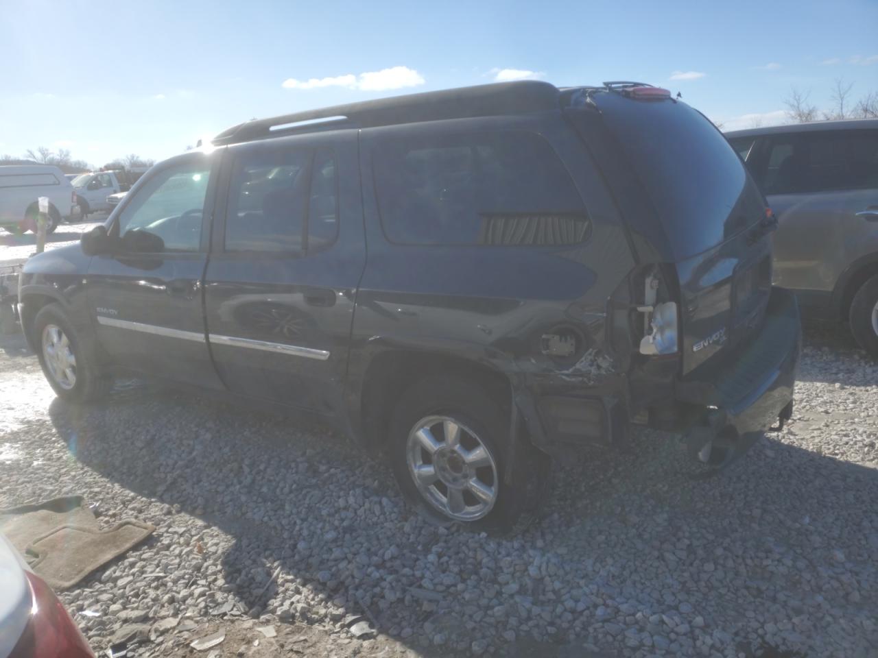 2006 GMC Envoy - Image 2