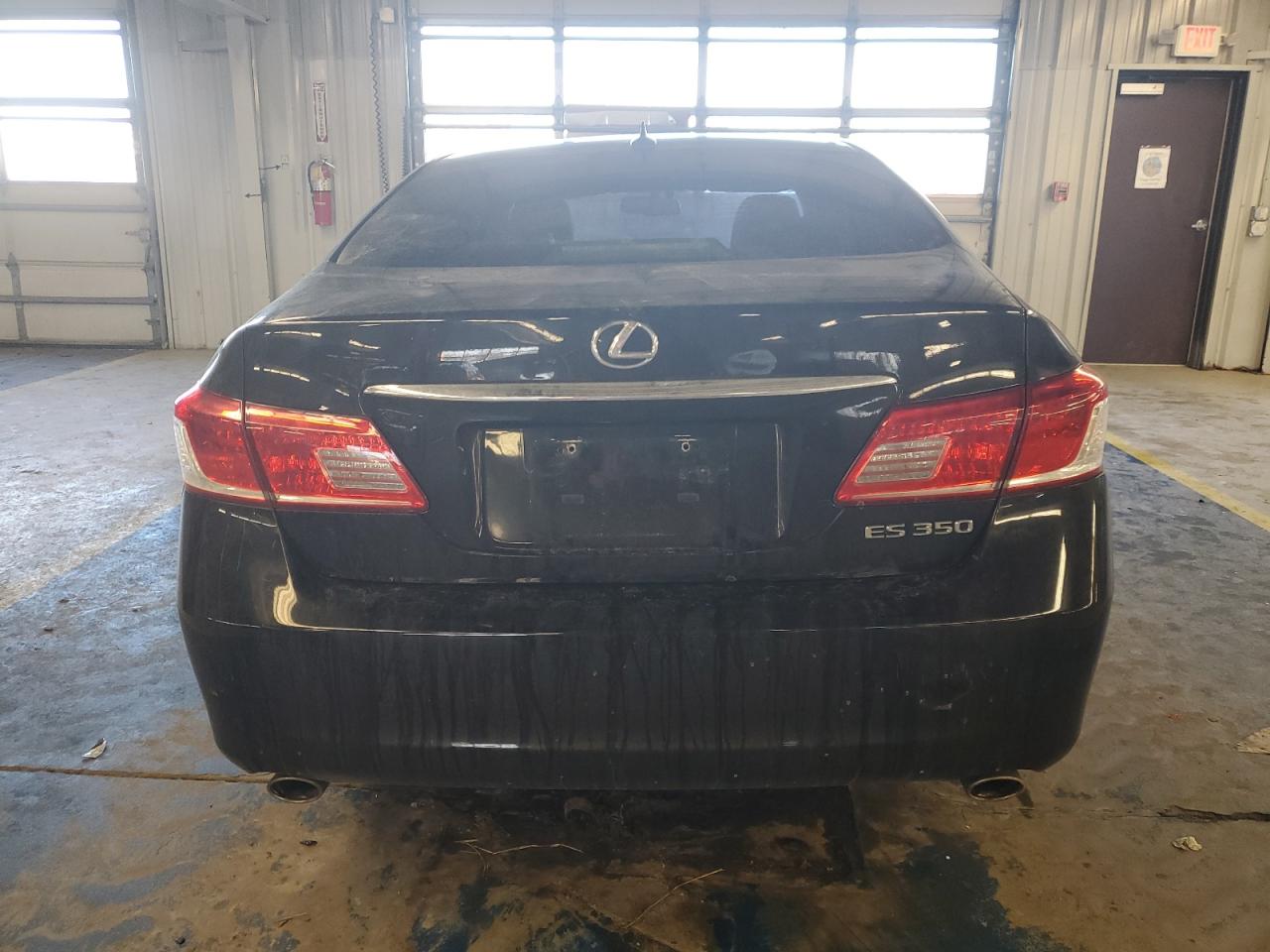 2011 Lexus ES - Image 6