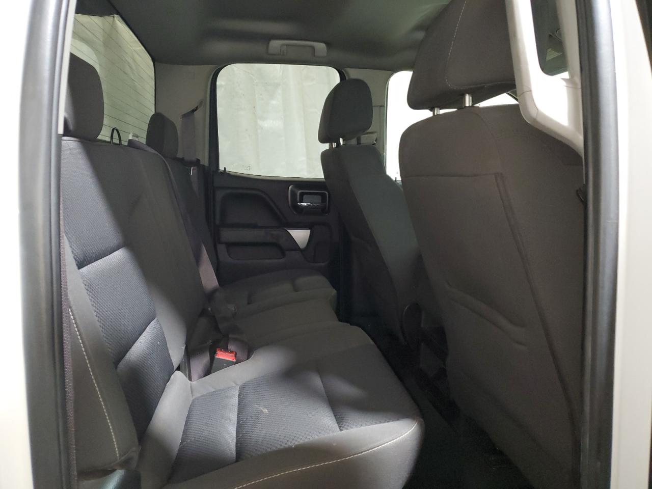 2017 Chevrolet Silverado - Image 10