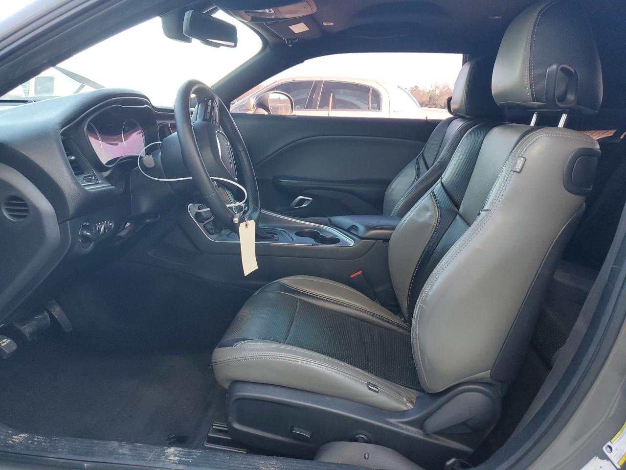 2018 Dodge Challenger - Image 7