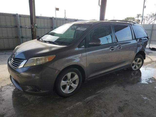 2011 Toyota Sienna Le