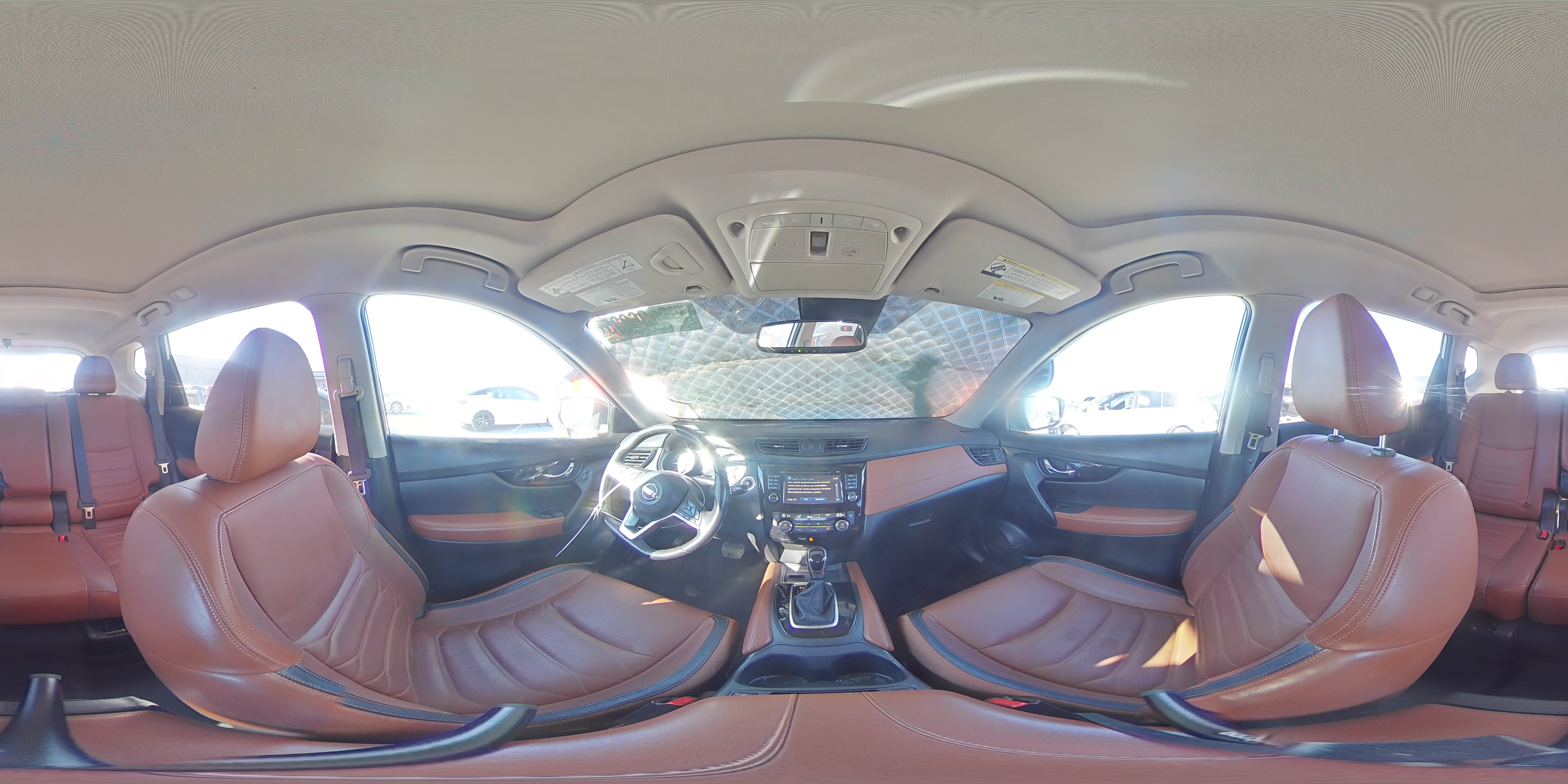 2017 Nissan Rogue - Image 16