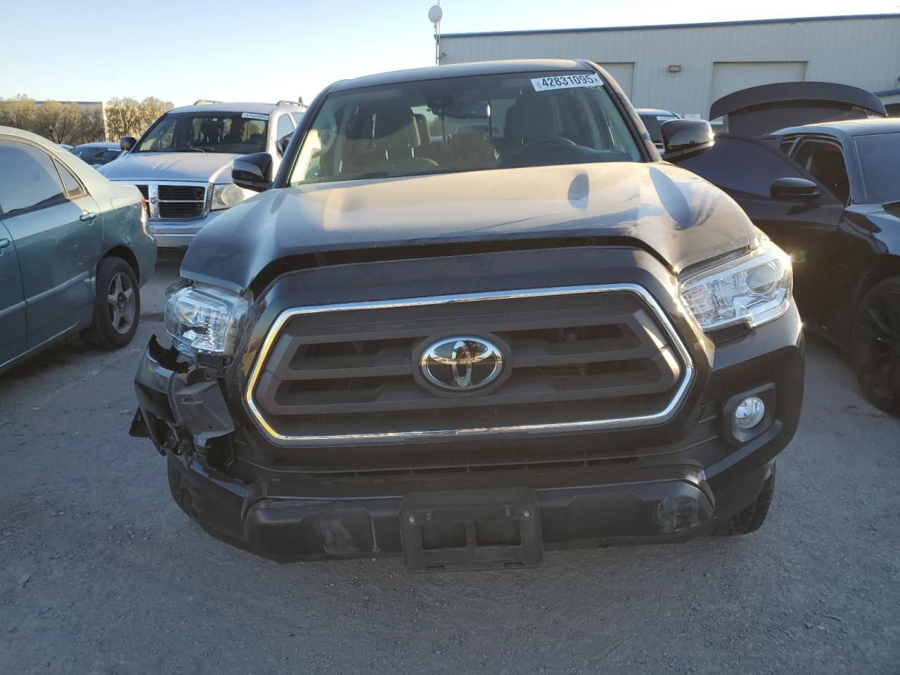 2020 Toyota Tacoma - Image 5