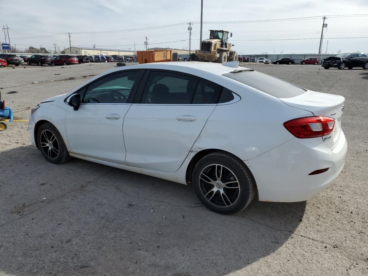 2016 Chevrolet Cruze - Image 2