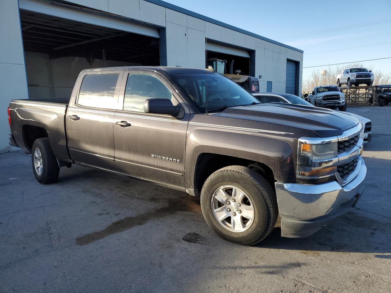 2016 Chevrolet Silverado - Image 4