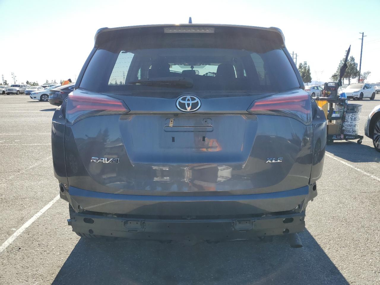 2016 Toyota RAV 4 - Image 6