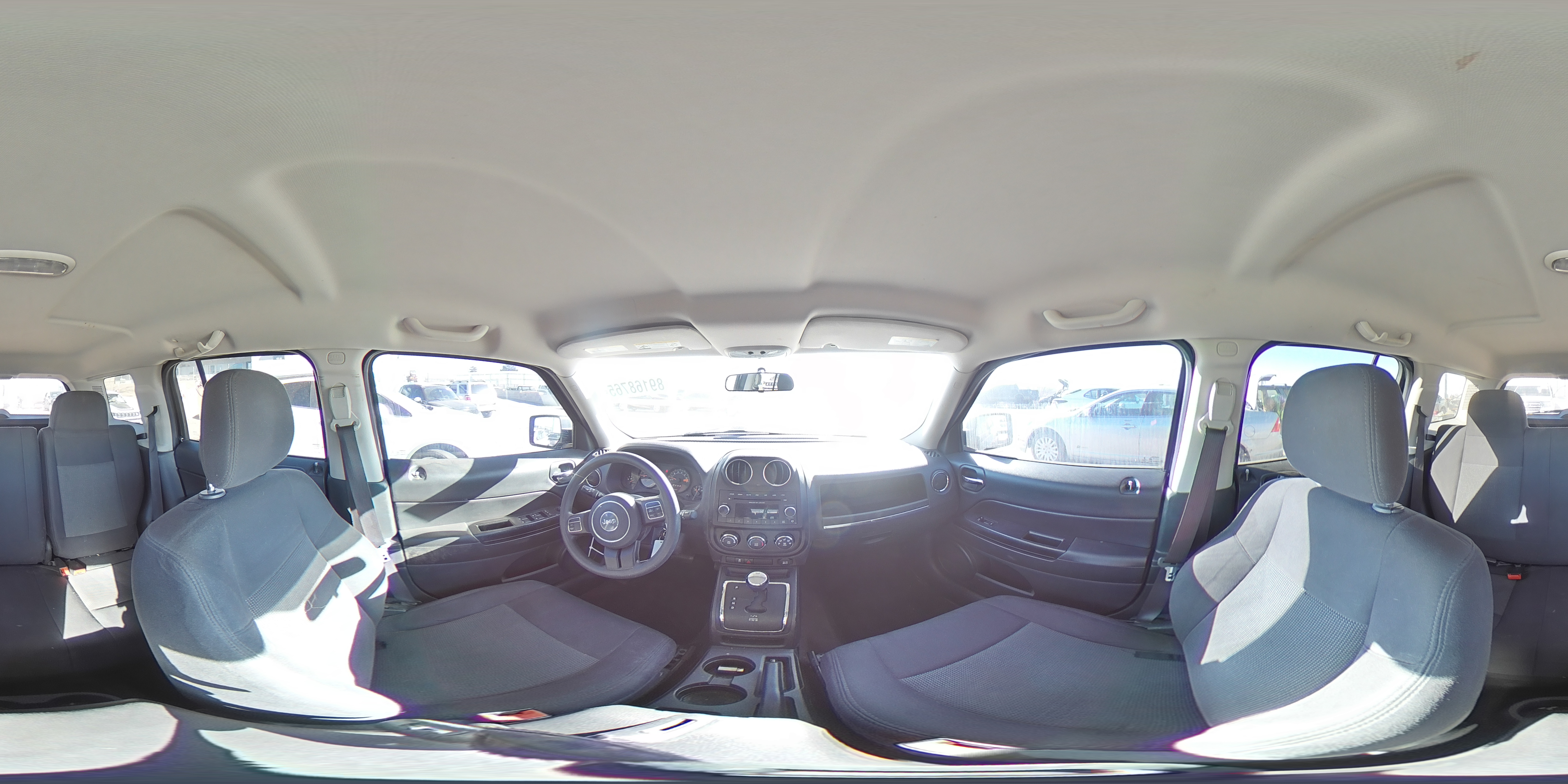 2014 Jeep Liberty (Patriot) - Image 13