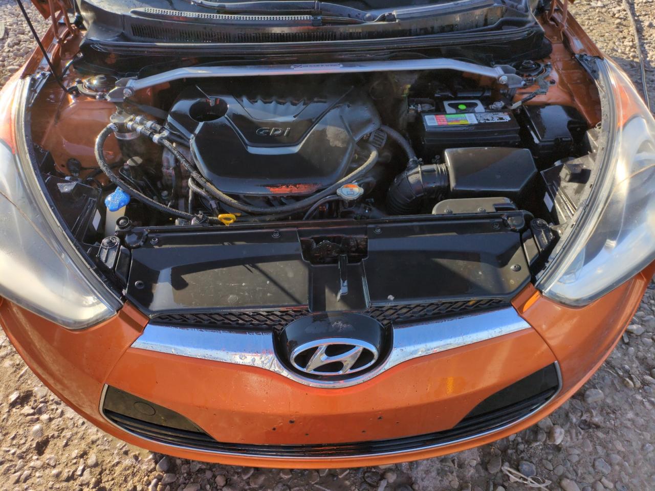 2013 Hyundai Veloster - Image 11