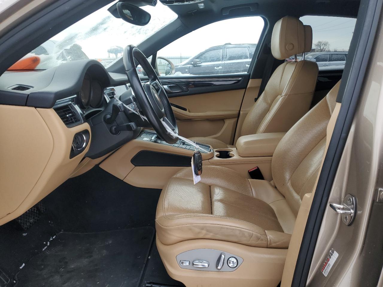 2018 Porsche Macan - Image 7