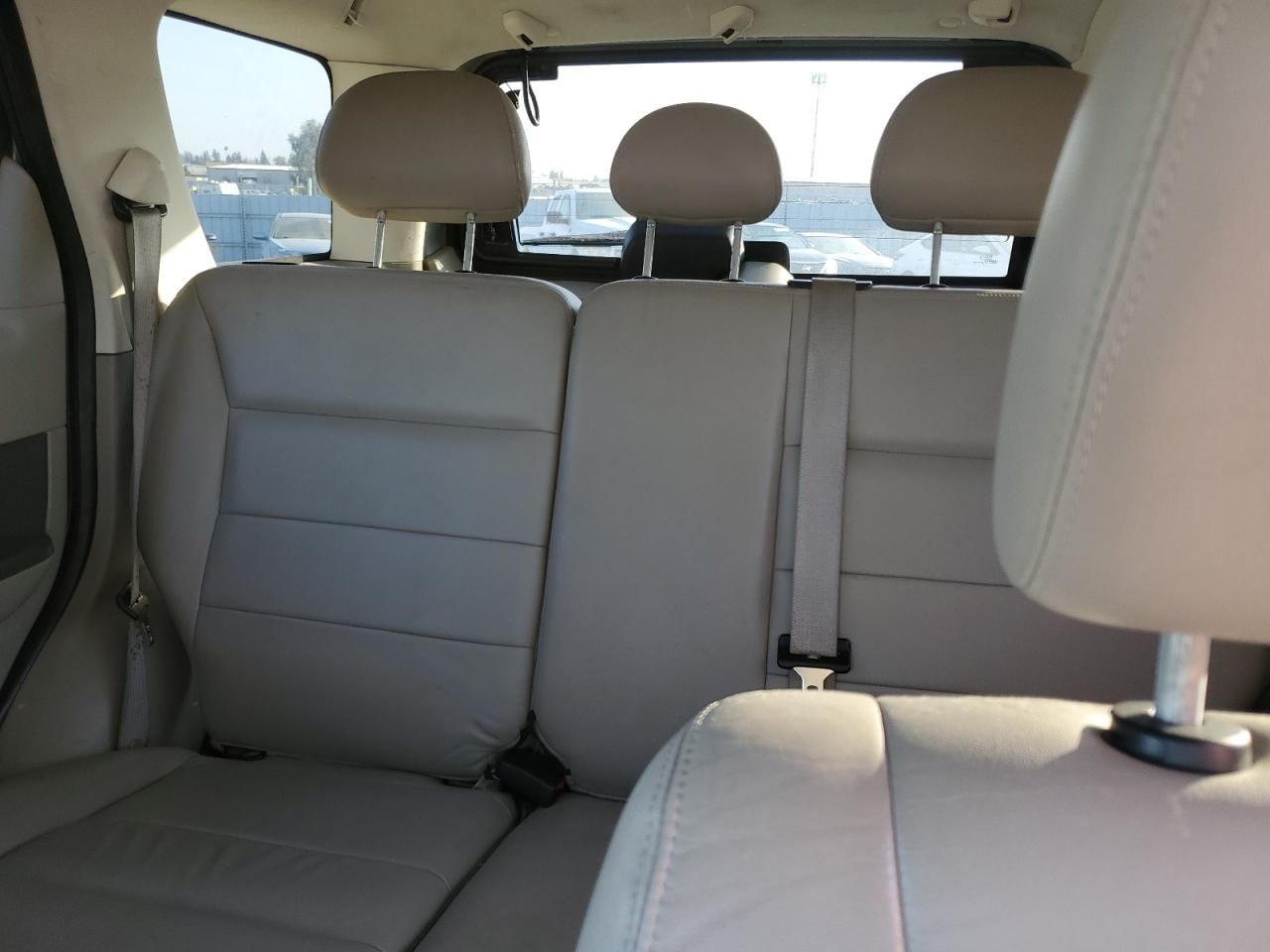 2009 Ford Escape - Image 10
