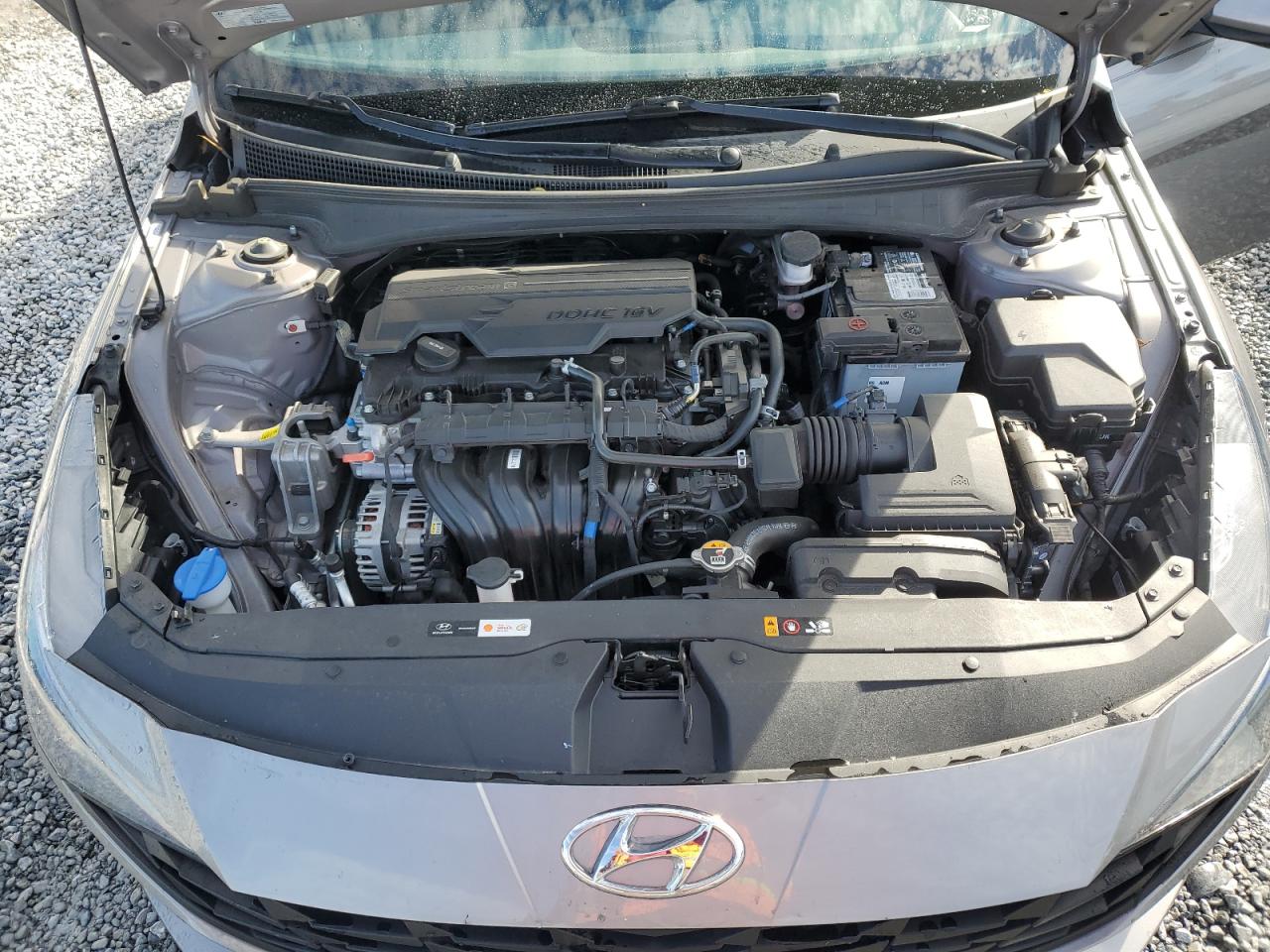 2021 Hyundai Elantra - Image 11