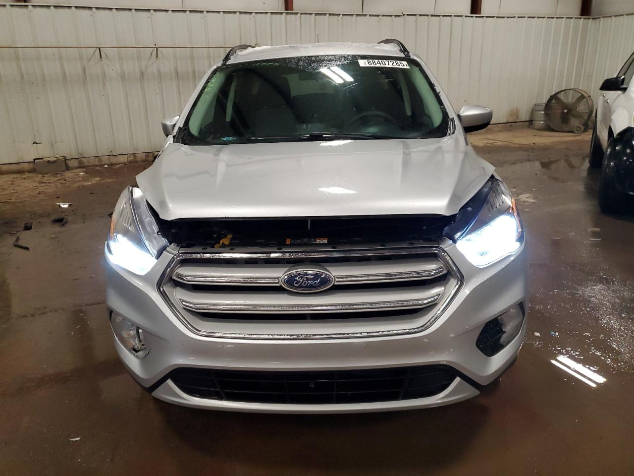1FMCU9G92HUD46352 FORD ESCAPE 2017