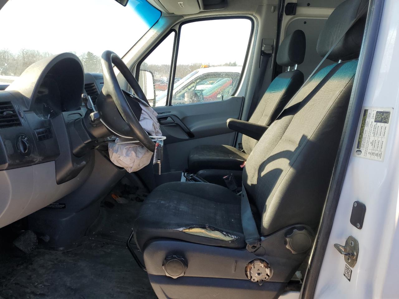 2015 Mercedes-Benz Sprinter - Image 7
