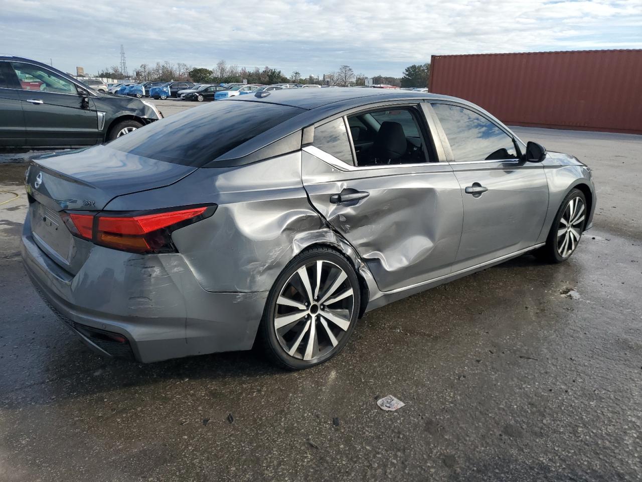 2020 Nissan Altima - Image 3