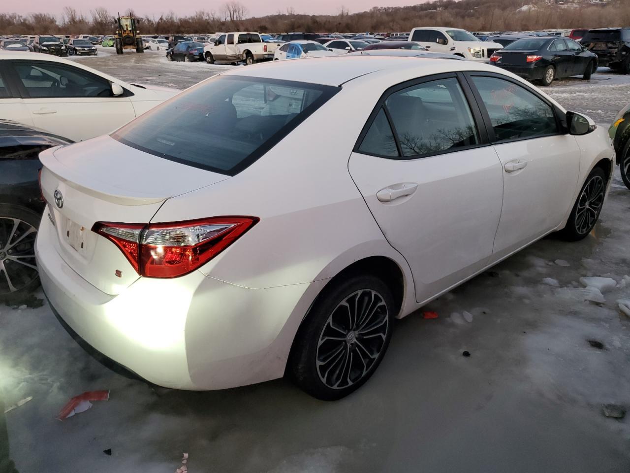 2016 Toyota Corolla - Image 3