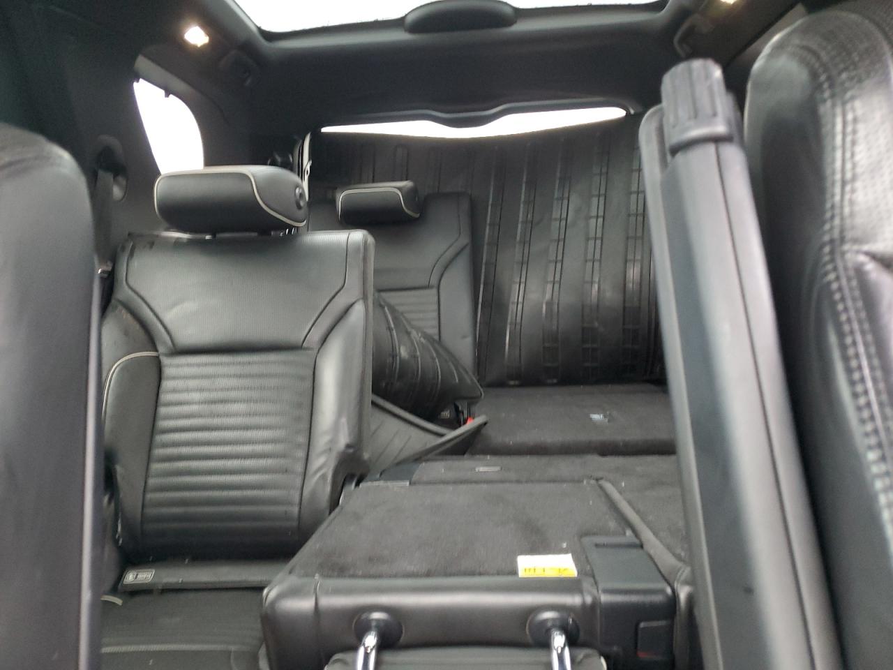 2017 Land Rover Discovery - Image 10