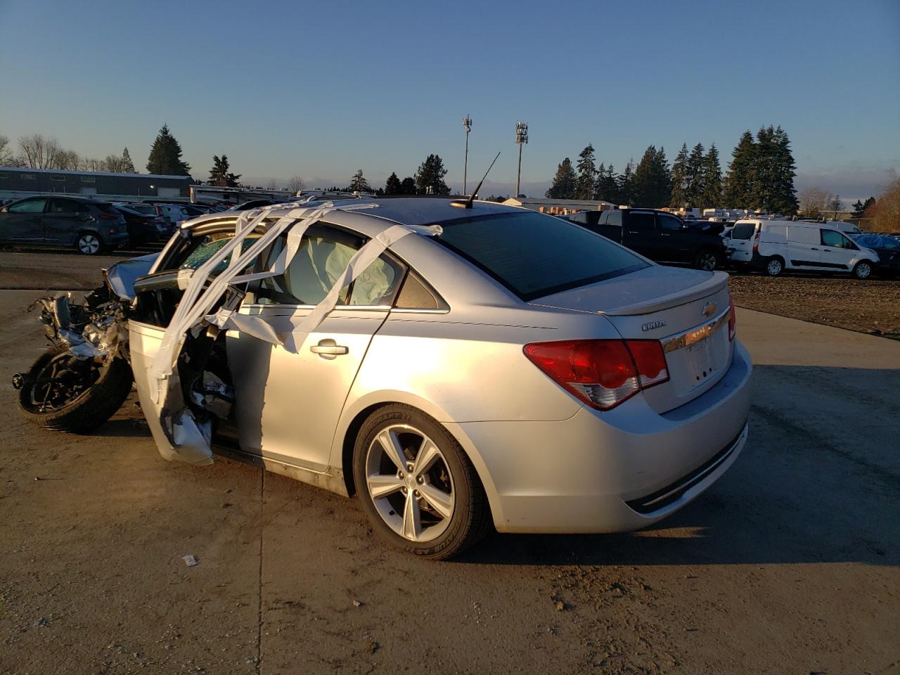2014 Chevrolet Cruze - Image 2