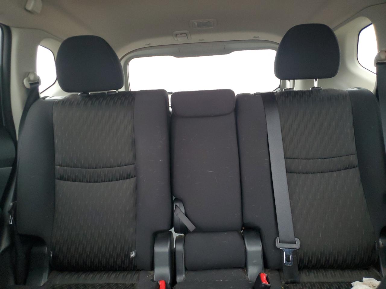 2017 Nissan Rogue - Image 10
