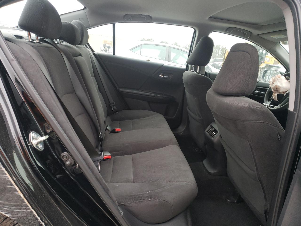 2015 Honda Accord - Image 10