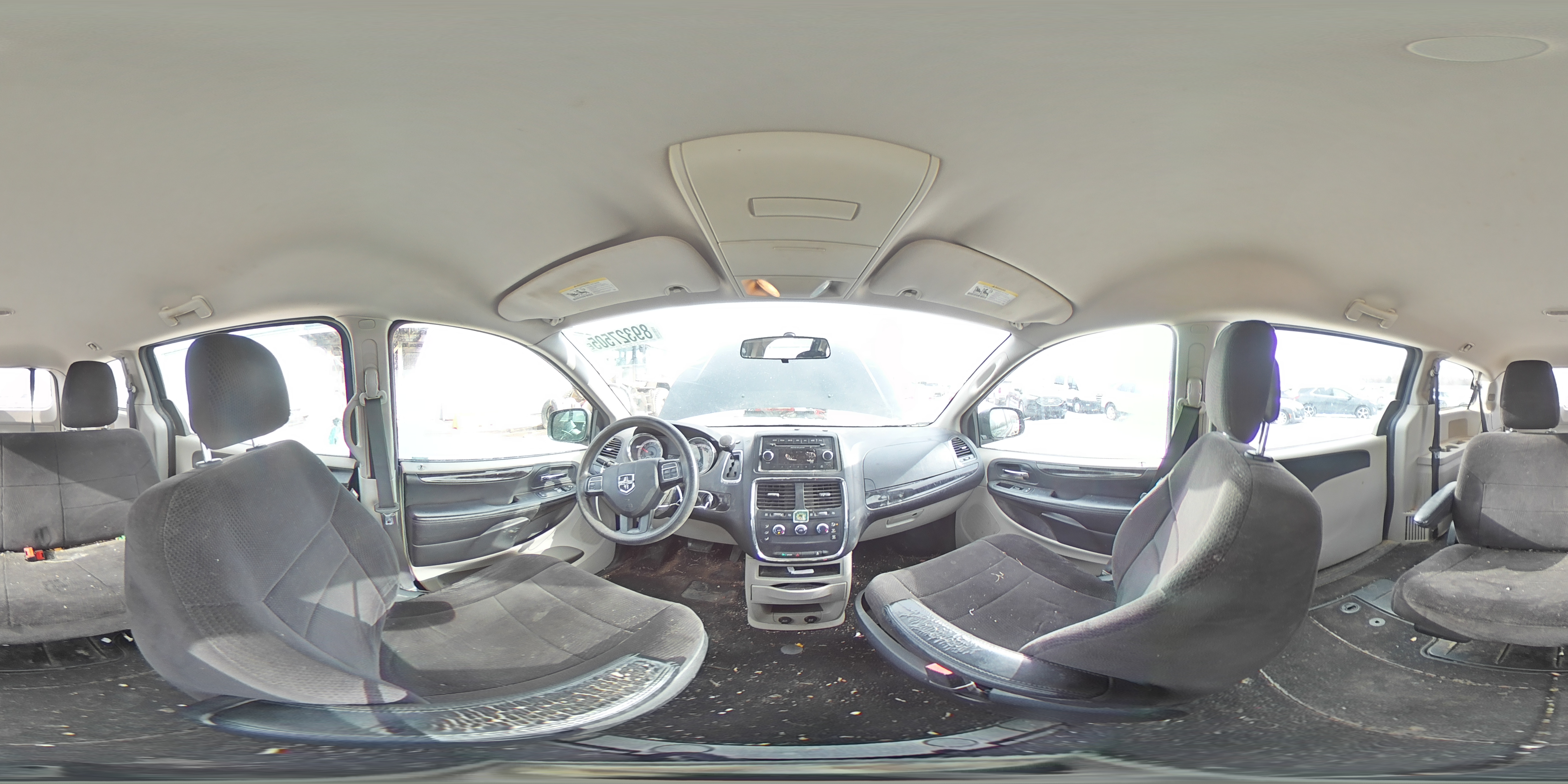 2013 Dodge Caravan - Image 14