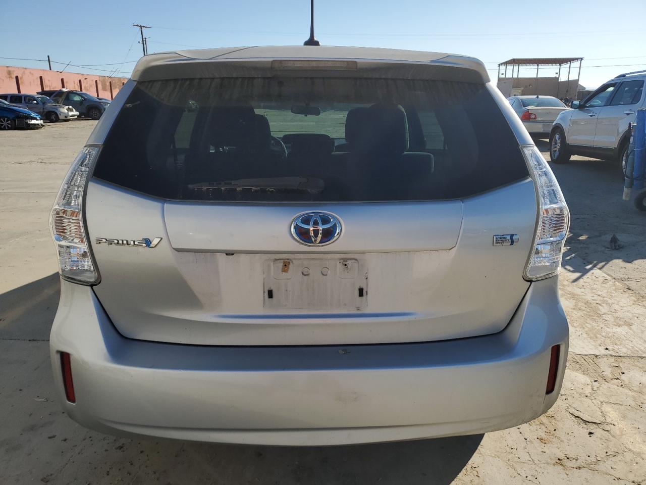 2014 Toyota Prius - Image 6