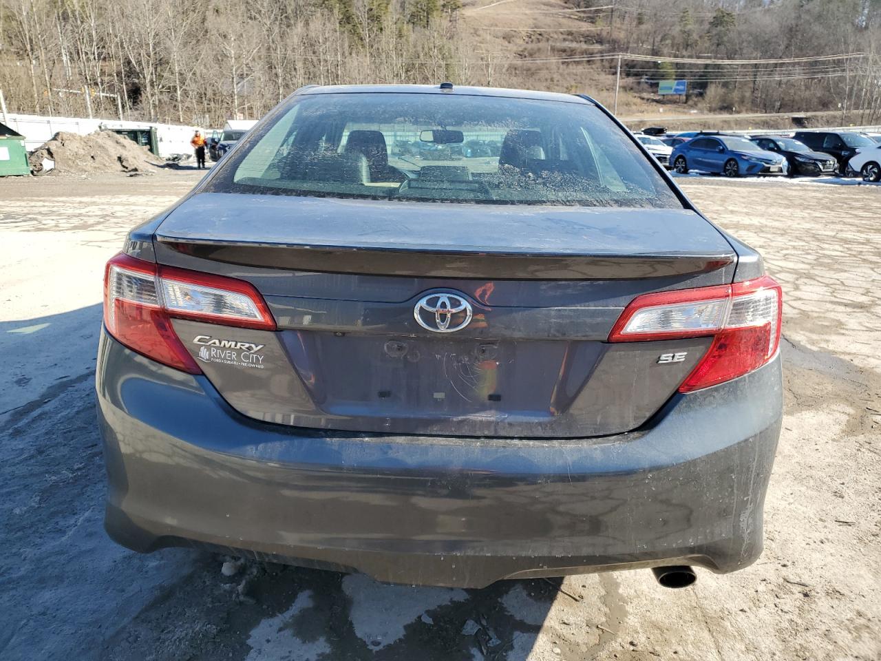 2014 Toyota Camry - Image 6