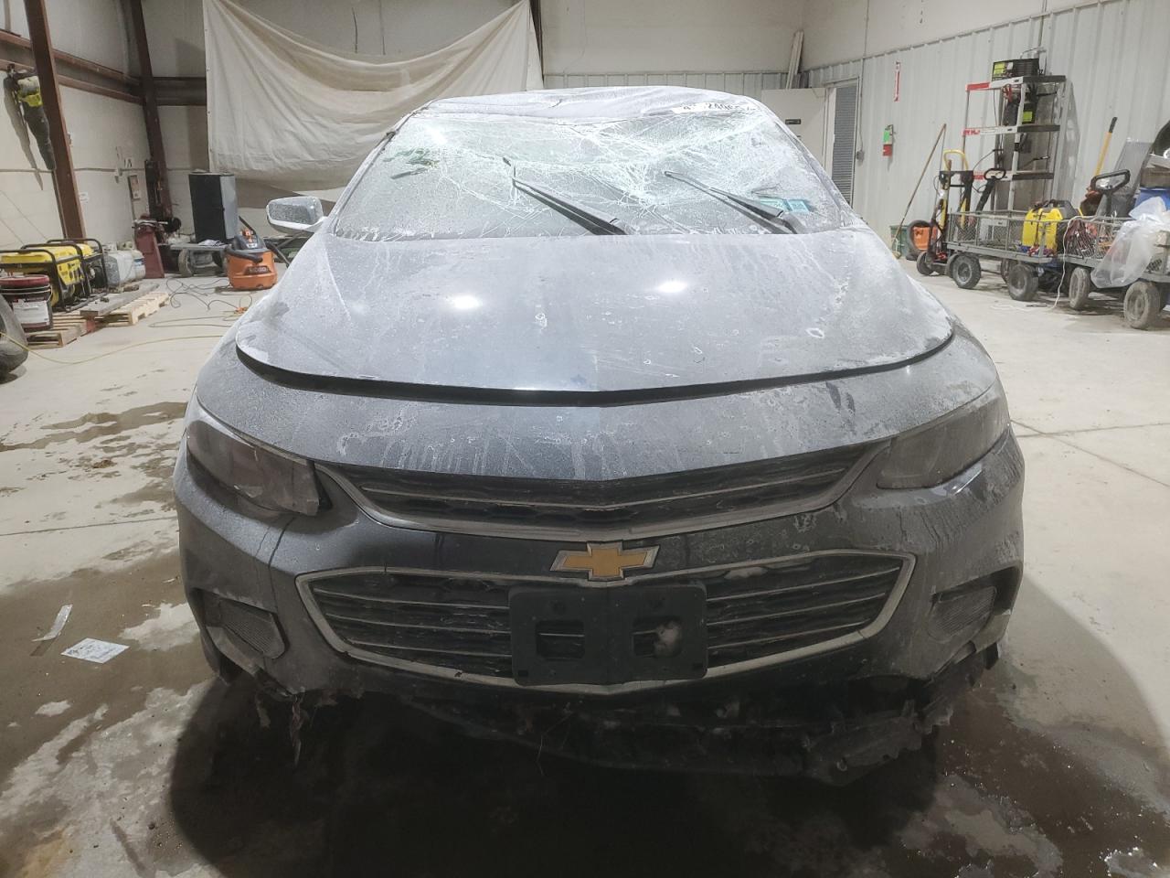 2017 Chevrolet Malibu - Image 5