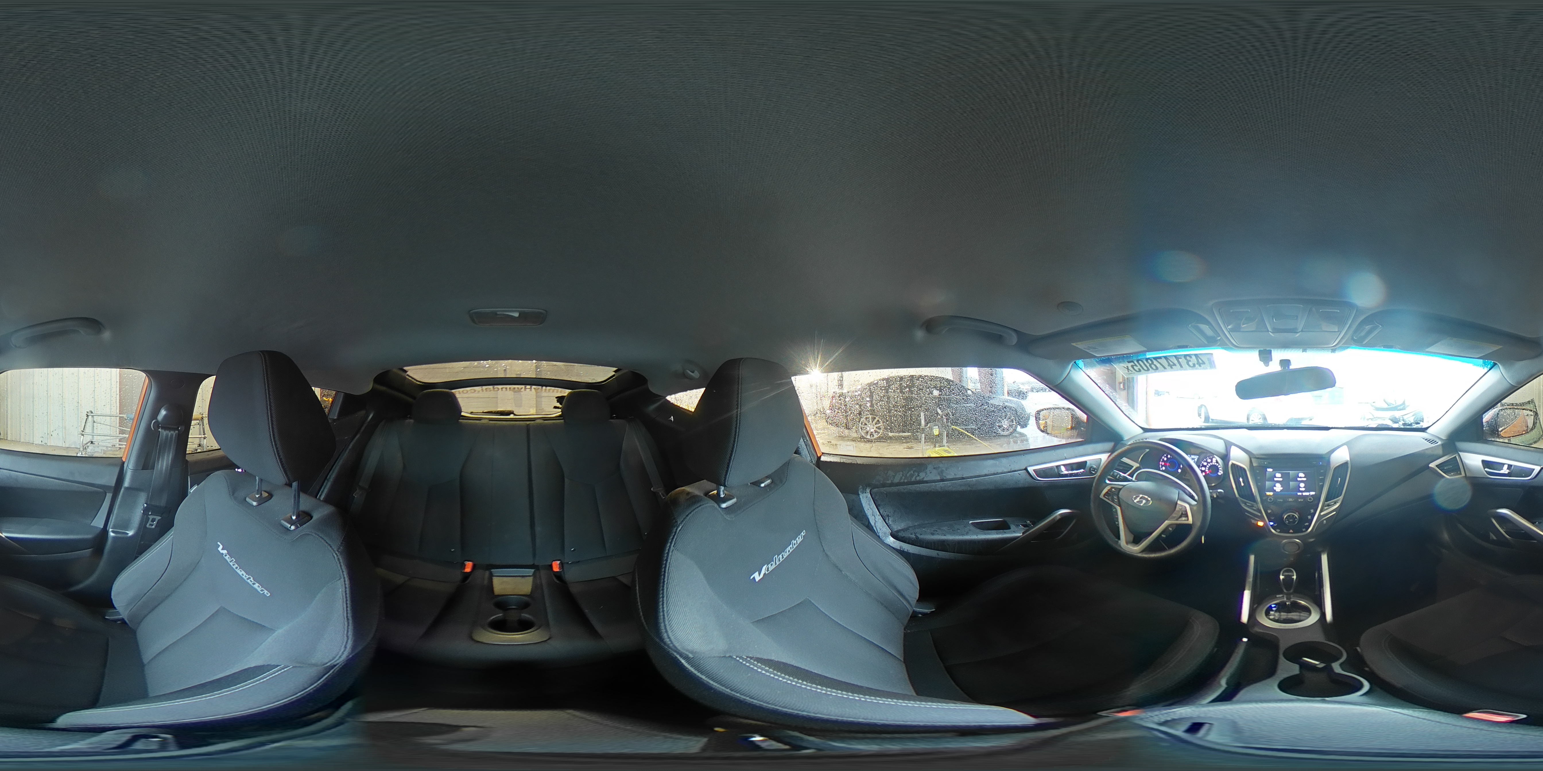 2016 Hyundai Veloster - Image 14