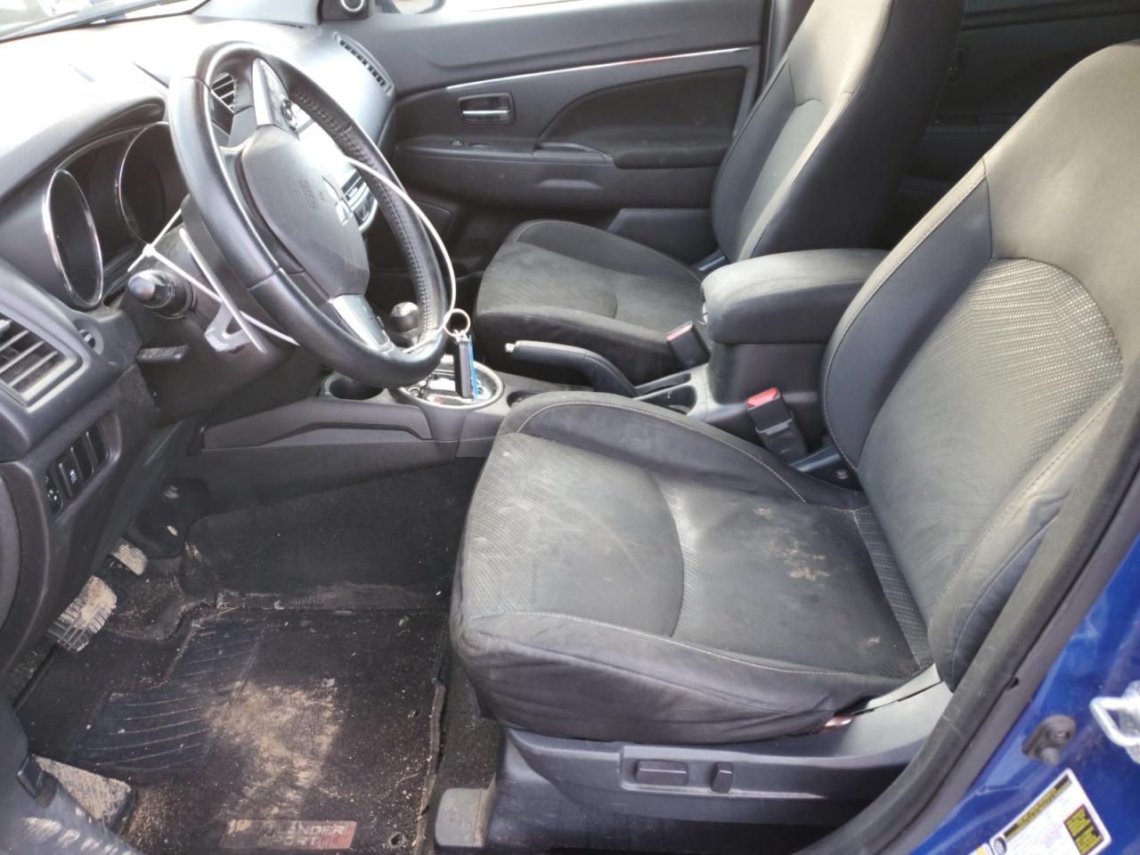 2015 Mitsubishi Outlander - Image 7