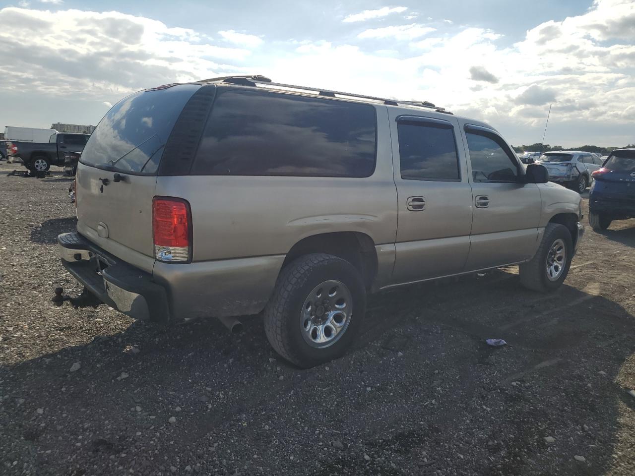 2000 GMC Yukon - Image 3