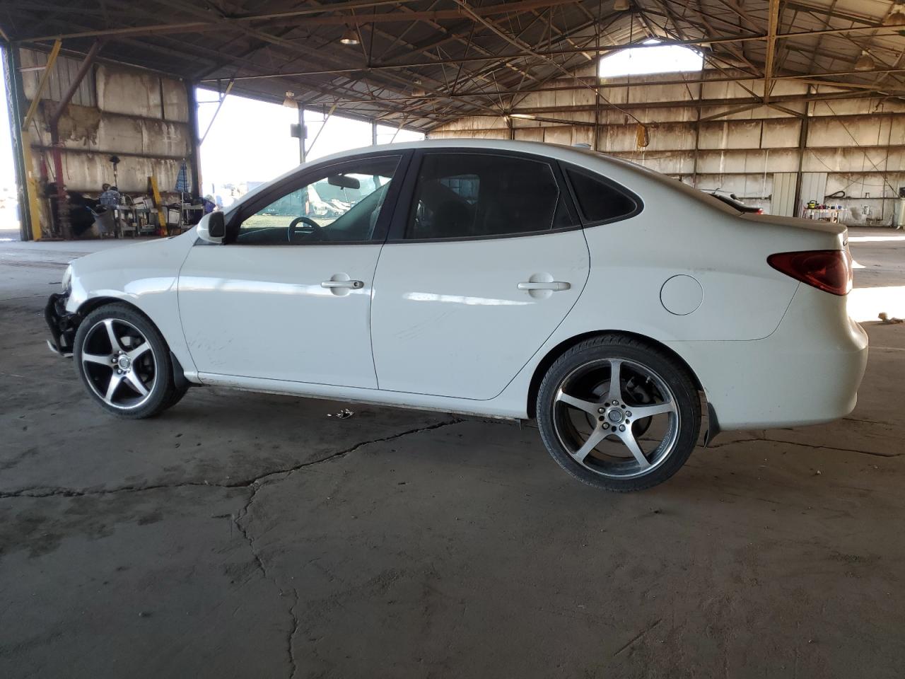 2009 Hyundai Elantra - Image 2