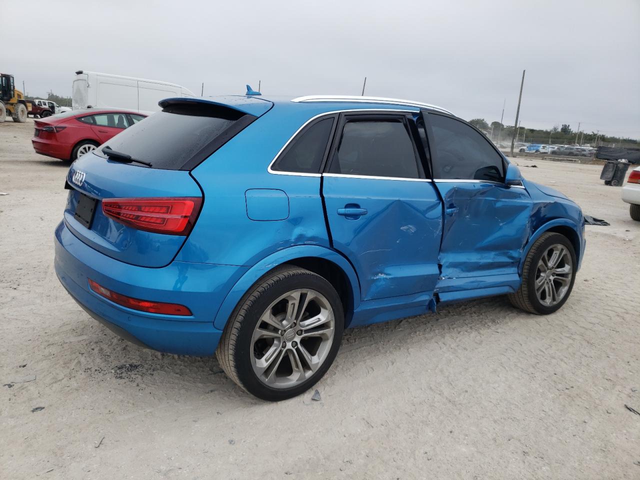 2016 Audi Q3 - Image 3
