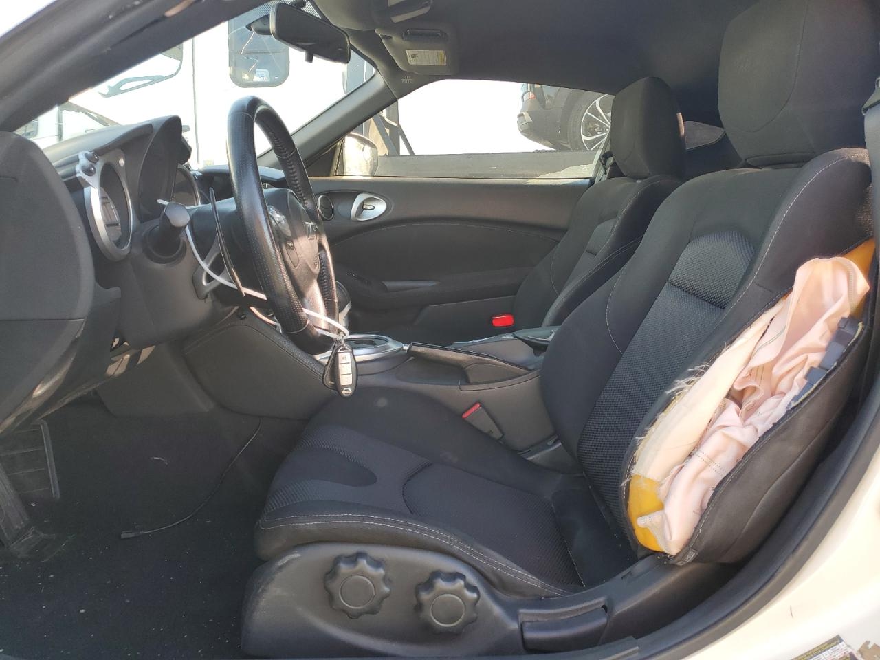2011 Nissan 370Z - Image 7