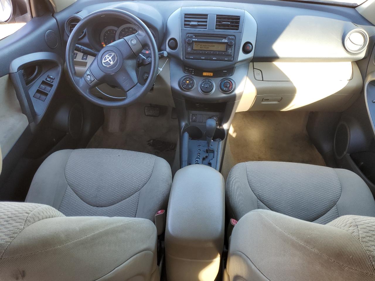 2012 Toyota RAV 4 - Image 8