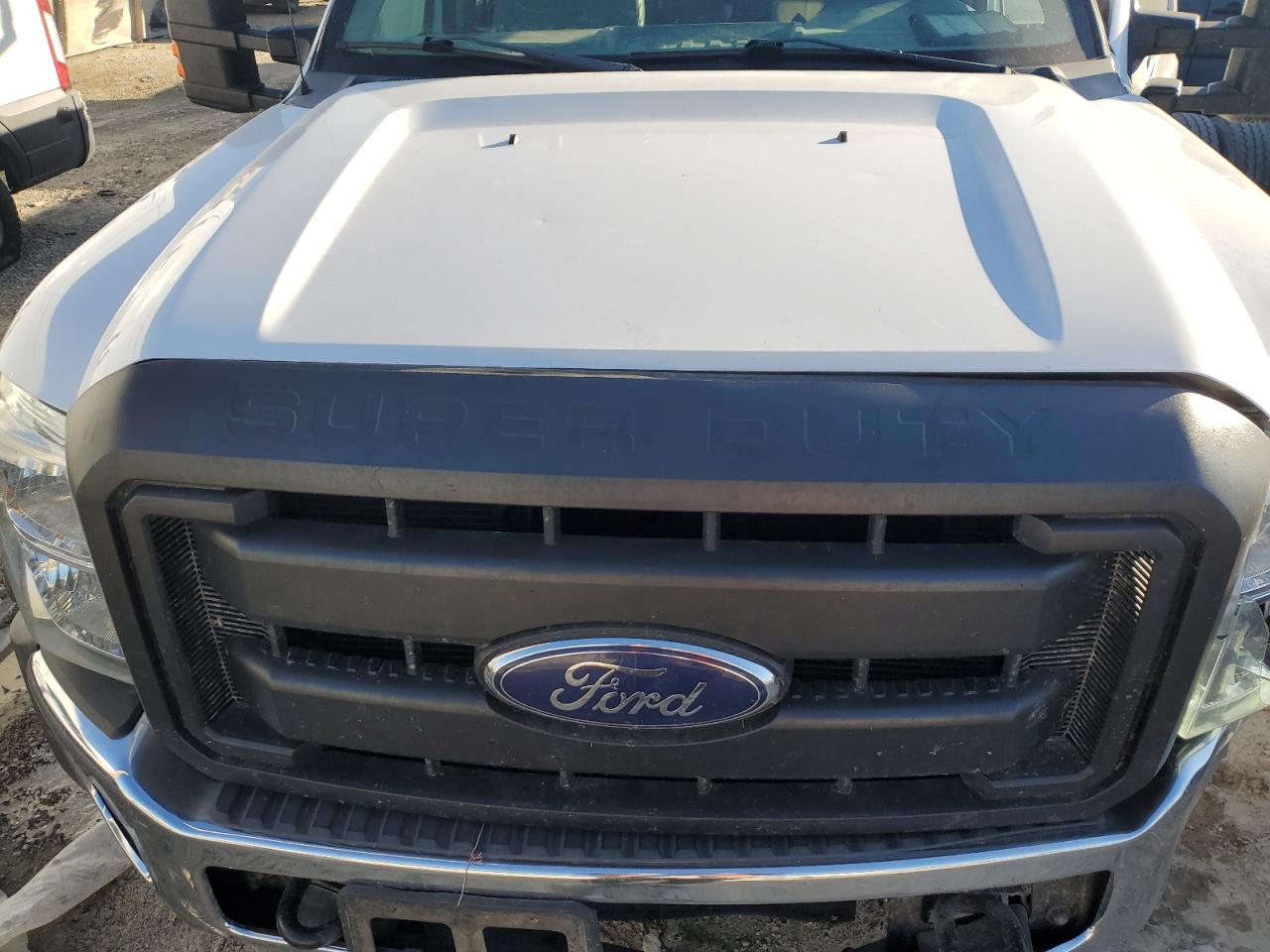 2015 Ford F450 - Image 12