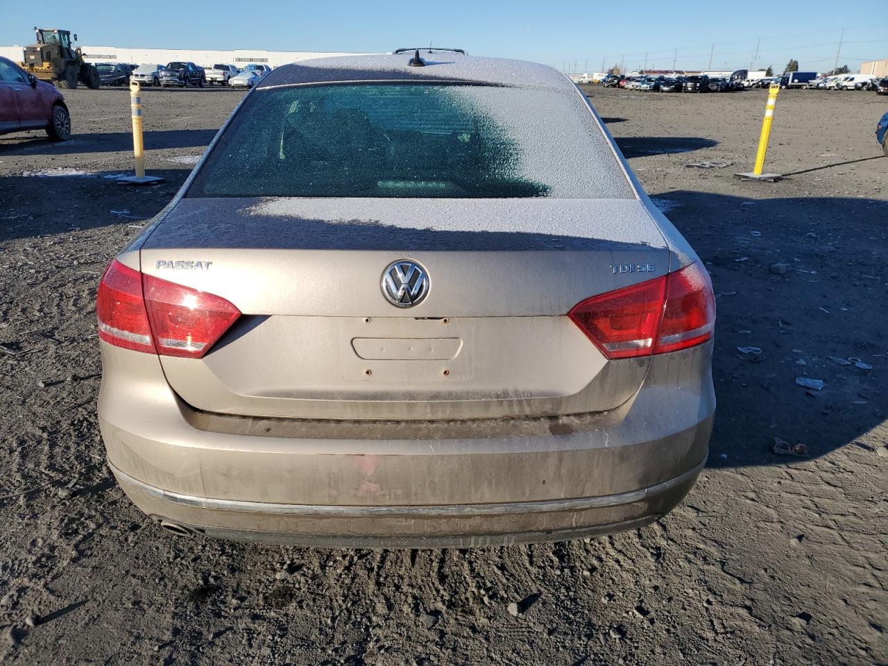 2015 Volkswagen Passat - Image 6
