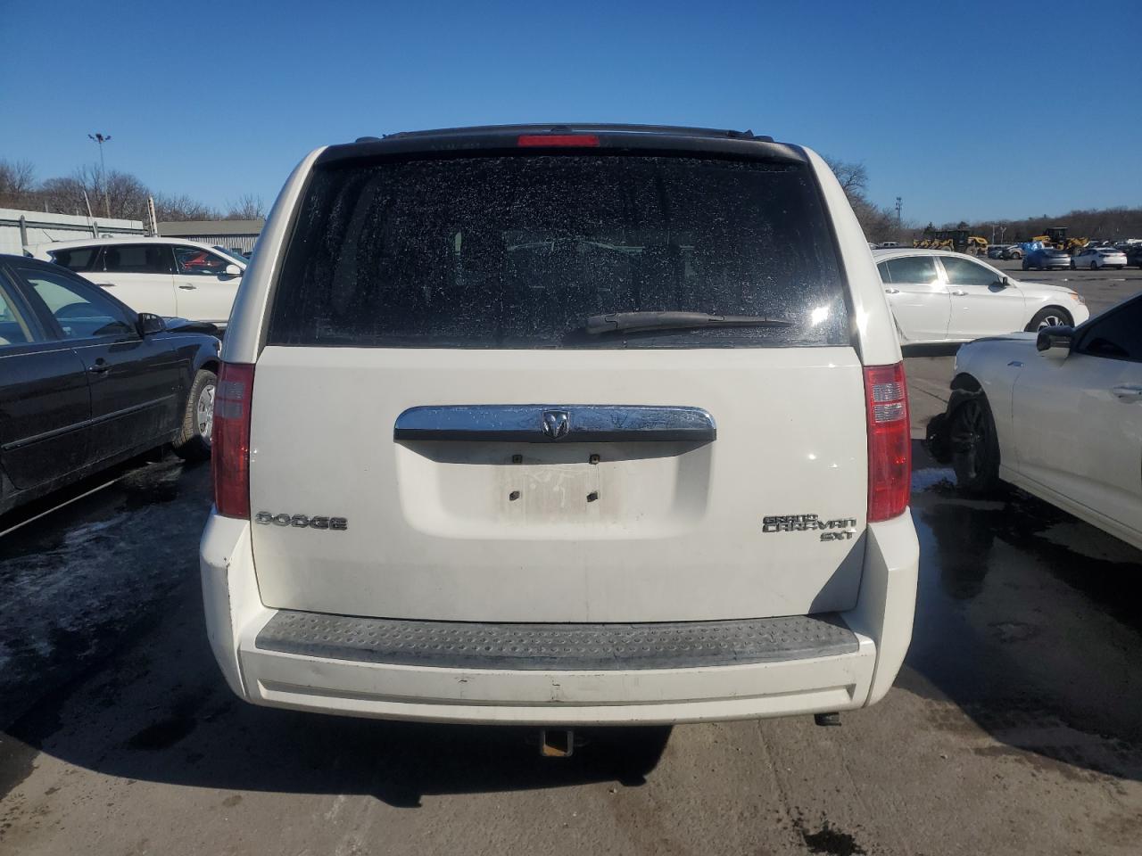 2009 Dodge Caravan - Image 6