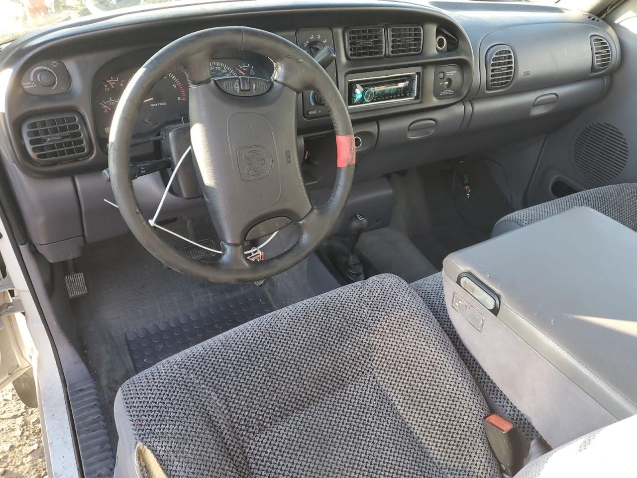1998 Dodge RAM - Image 8