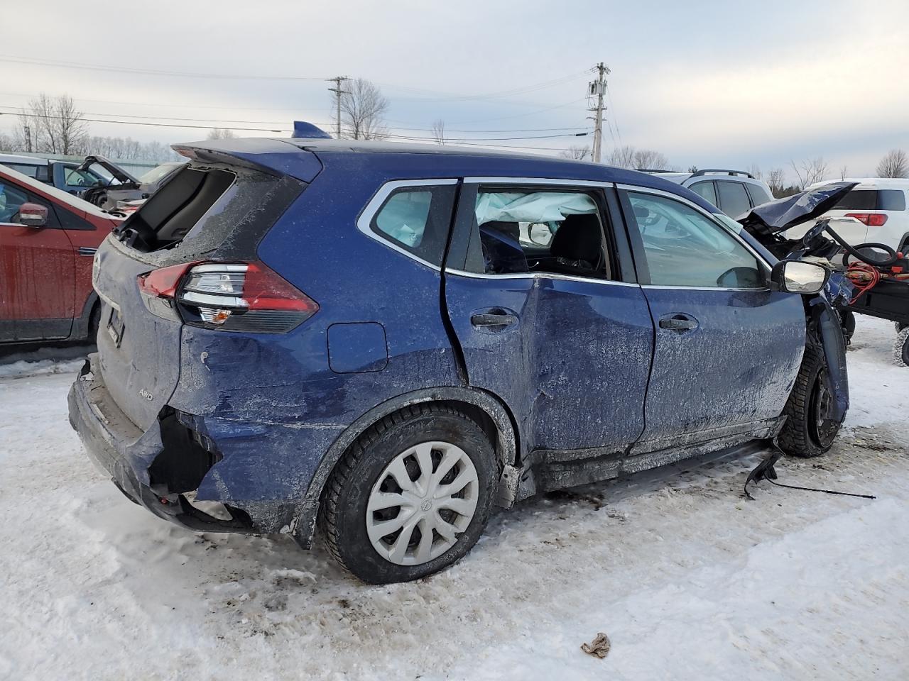 2017 Nissan Rogue - Image 3